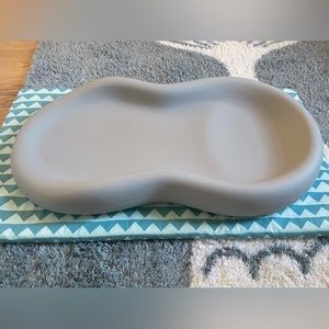 Keekaroo Peanut Changer